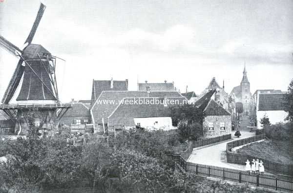 Gelderland, 1921, Hattem, Gezicht op den ouden molen en de kerk te Hattem