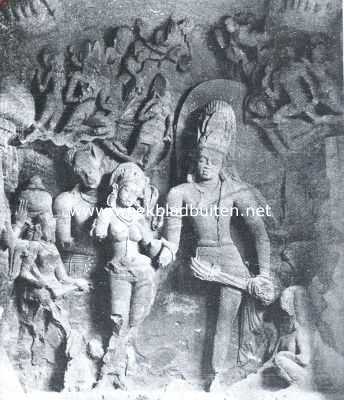 Hindoestisch relief in een rotstempel op Elephanta 2