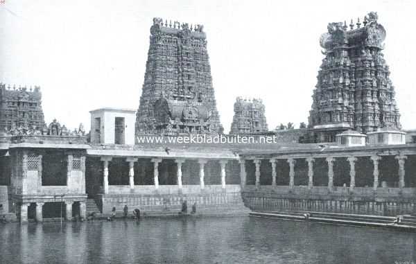 India, 1921, Madurai, Patramarai of vijver van de gouden lelies in den grooten tempel van Madoera
