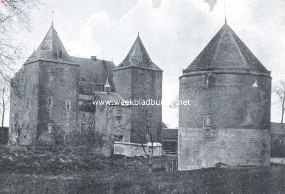 Gelderland, 1922, Poederoijen, Het Slot Loevestein. Loevestein, het slot met, rechts, den kruittoren, het eenig overblijfsel van de voorburcht