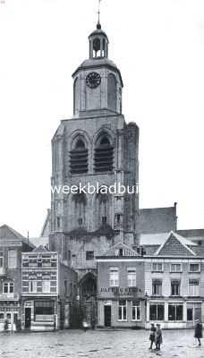 Noord-Brabant, 1922, Bergen op Zoom, De toren van de St. Lambertuskerk te Bergen op Zoom, gezien van de Markt