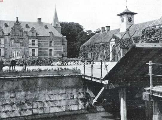 Overijssel, 1922, Delden, Het kasteel Twickel. De voorhof