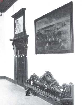 Zuid-Holland, 1922, Gouda, Het stadhuis te Gouda. Wand van de hal met de deur der burgemeesterskamer