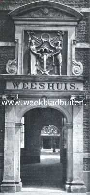 Zuid-Holland, 1923, Gouda, De poort van het Heilige Geest- of Weeshuis te Gouda