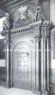 Noord-Holland, 1923, Amsterdam, Het Prinsen- of Admiraliteitshof. Portiek in het boven-voorhuis van het v.m. Prinsen- of Admiraliteisthof, de toegang tot de vergaderzaal der raden ter Admiralitei (tijdel. Raadzaal)