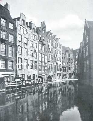 Noord-Holland, 1923, Amsterdam, Amsterdamsch grachtgezicht bij den Oudezijds Achterburgwal