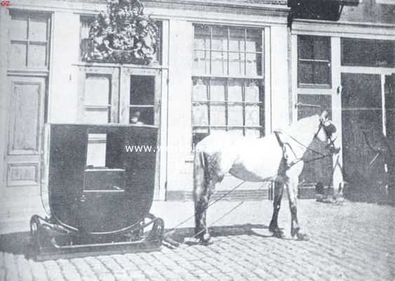 Noord-Holland, 1923, Amsterdam, Uit Amsterdam's verleden. Toeslede op het Thorbeckeplein, nog door de fotografische lens vereeuwigd