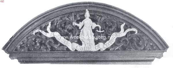 Noord-Brabant, 1923, Breda, Versiering van het fronton boven een deur in de v.m. Vierschaar van het stadhuis van Breda