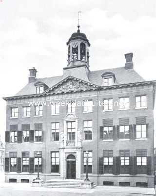 Friesland, 1923, Leeuwarden, De voorgevel van het stadhuis te Leeuwarden