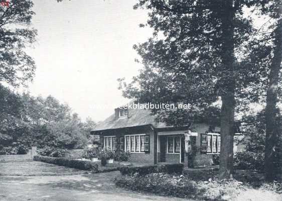 Het huis Zwaluwenburg bij Elburg. De rentmeesterswoning