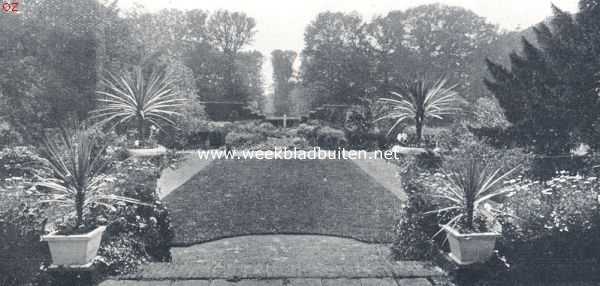 Gelderland, 1924, Elburg, Het huis Zwaluwenburg. Gezicht over het terras achter het huis