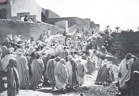 Tunesi, 1925, Nefta, Een sproke-land. De Djerid (Zuid-Tunesi). Bij de muren van Nefta