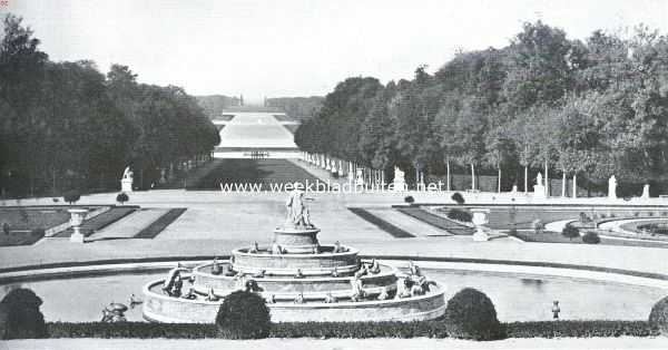 Frankrijk, 1925, Versailles, Paleizen en kasteelen om Parijs. De tuinen van Versailles. Le Tapis Vert