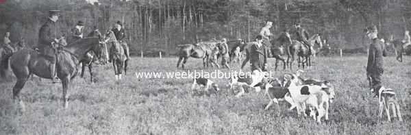 Nederland, 1925, Onbekend, De Koninkl. Nederlandsche Jachtvereeniging en het jachtrijden achter de honden. Aan de 