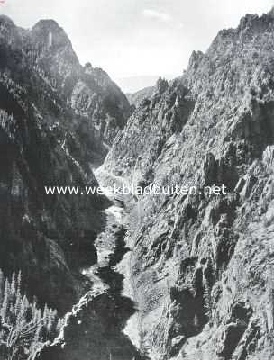 Amerika, 1925, Onbekend, Het Amerikaansche Rotsgebergte. De Gore Canyon, een gedeelte van den zoogenaamden Moffat Road.