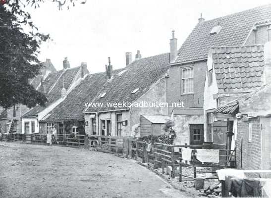 Zuid-Holland, 1925, Brielle, Den Briel. Rondom de St. Catharinakerk