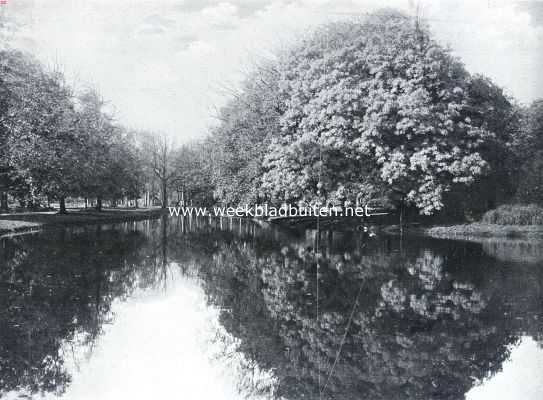 Noord-Holland, 1925, Amsterdam, Ons mooie Vondelpark. Het Vondelpark. De Goudesch prijkt in feesttooi