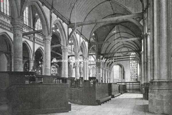 Noord-Holland, 1925, Amsterdam, De Oude Kerk te Amsterdam. Zuidelijke zijbeuk in de Oude Kerk te Amsterdam