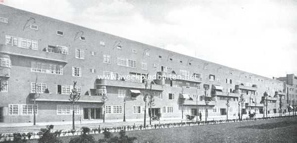 Noord-Holland, 1925, Amsterdam, Het nieuwe Amsterdam. Woonhuizen aan de Amstellaan. Uit 