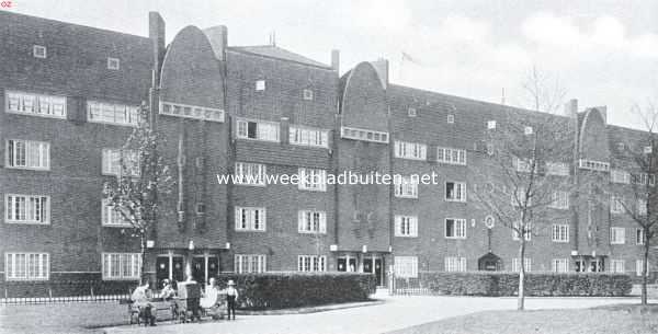 Noord-Holland, 1925, Amsterdam, Het nieuwe Amsterdam. Woonhuizen aan het Spaarndammerplantsoen. Uit 