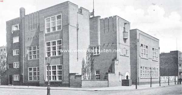 Het nieuwe Amsterdam. Schoolgebouw aan de Corn. Krusemanstraat. Uit 