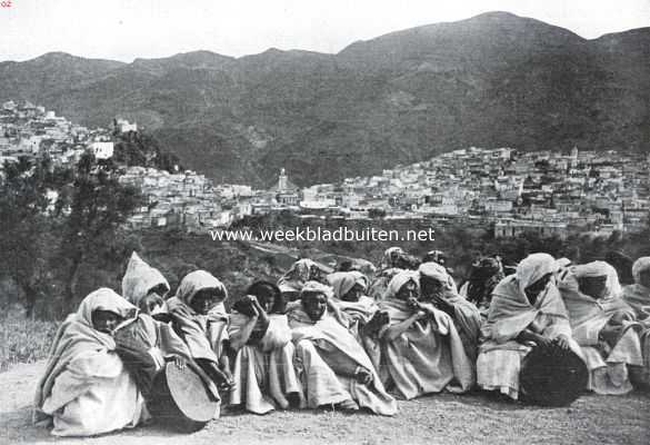 Marokko, 1925, Mekns, De vier voornaamste steden van Marokko, gezien door een Italiaan. Gezicht op Mekns, de heilige stad van Moelay Ismael