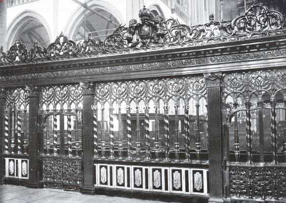 Noord-Holland, 1925, Amsterdam, De Nieuwe Kerk te Amsterdam. Het koorhek in de Nieuwe Kerk