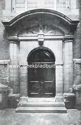 Noord-Holland, 1925, Amsterdam, De Westerkerk te Amsterdam. Portiek aan de zuidzijde der Westerkerk