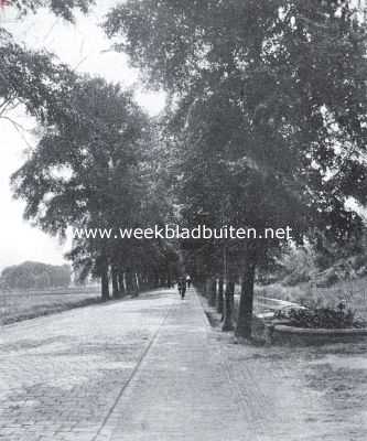 Noord-Holland, 1925, Amsterdam, Roosenburgh. Bij het hek van Roosenburgh