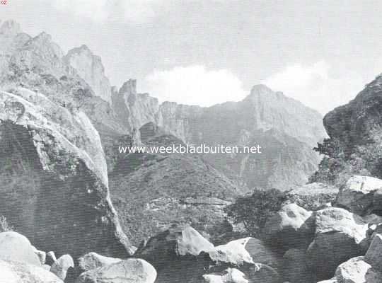 Zuid-Afrika, 1926, Onbekend, Zuid-Afrikaansch natuurschoon. De Drakensbergen in Natal