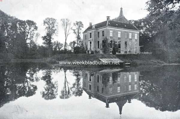 Het kasteel Heukelom. Zij- en achtergevel