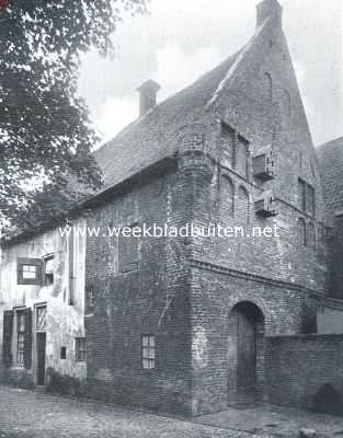 Het oude stadhuis te Elburg, aangekocht door de Vereeniging Hendrick de Keijser