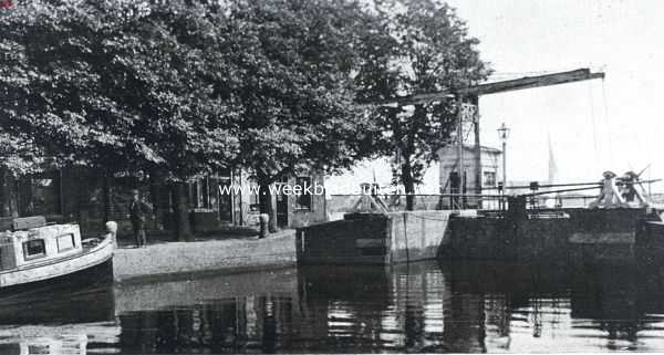 Noord-Holland, 1926, Spaarndam, De brug tusschen West- en Oostkolk te Spaarndam