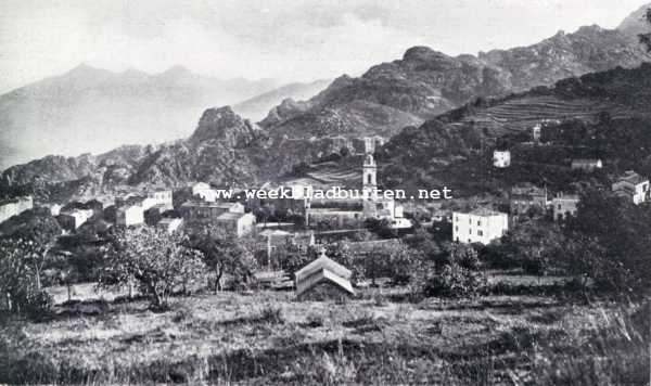 Frankrijk, 1927, Piana, Corsica. Gezicht op Piana. Op den achtergrond de Calanques