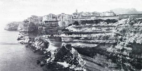 Frankrijk, 1927, Bonifacio, Corsica. Gezicht op Bonifacio