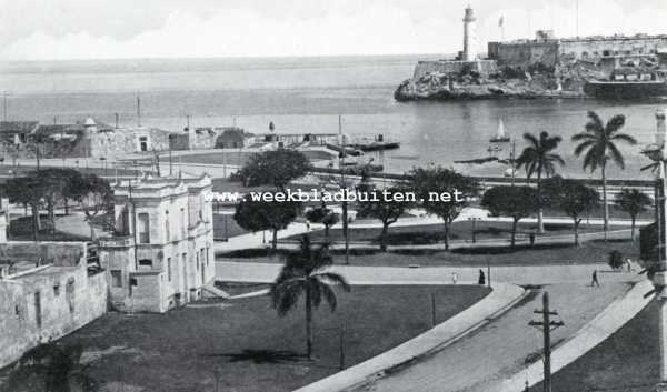 Cuba, 1927, Havana, Cuba's hoofdstad. De haveningang van Havana, met het Fort Morro