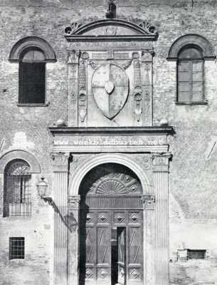 Itali, 1927, Ferrara, Ingang van het Schifanoja-paleis te Ferrara