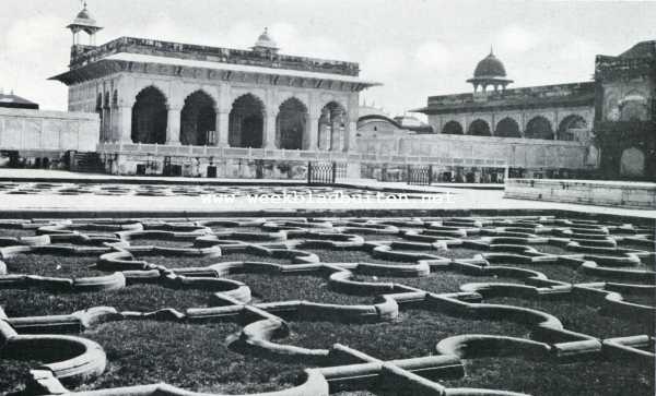 De oude tuinen der Groot-Mogols. De Anguri Bagh of druiventuin in het Fort te Agra