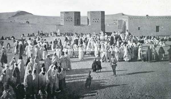 Algerije, 1927, Onbekend, Naar de M'Zab. Volksmenigte te In Sallah