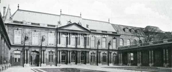 Frankrijk, 1927, Parijs, Le Marais en La Place des Vosges te Parijs. Het Palais des Archives (Htel de Soubise)