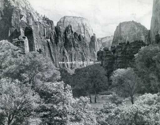 Amerika, 1928, Onbekend, De zoogenaamde tempel van Sinawara in het Zion National Park (Noord-Amerika)