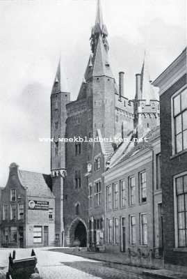 Overijssel, 1928, Zwolle, Oude poorten bij Zwolle. De Sassenpoort te Zwolle, binnenzijde, gezien van de Koestraat uit
