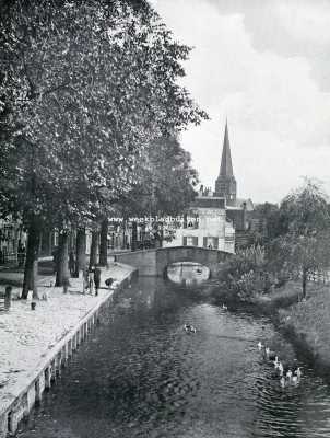 Zuid-Holland, 1928, Rijswijk, Rijswijk bij 's-Gravenhage. In het dorp, met gezicht op den toren der Hervormde Kerk