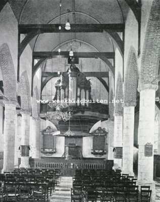Noord-Holland, 1928, Muiden, De Hervormde Kerk te Muiden. Het interieur, gezien uit het koor
