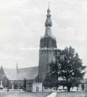 Noord-Brabant, 1928, Hilvarenbeek, Hilvarenbeek. Kerktoren en lindeboom