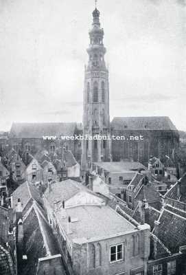 Zeeland, 1928, Middelburg, Oud-Middelburg. Gezicht uit het torentje der Provinciale Bibliotheek op de Nieuwe- (Links) en Koorkerk (Rechts)