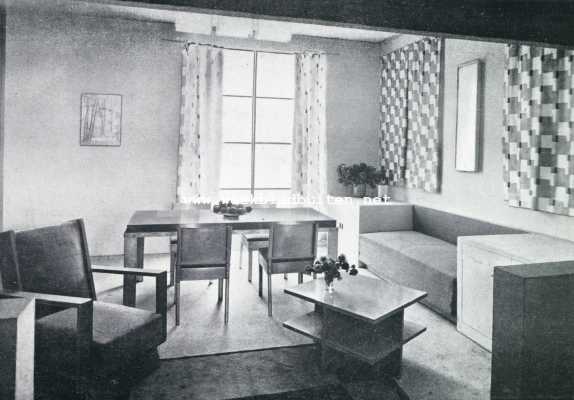 Onbekend, 1928, Onbekend, Djo Bourgeois. Eeetkamer. Gordijnen ontworpen door Elise Djo Bourgeois