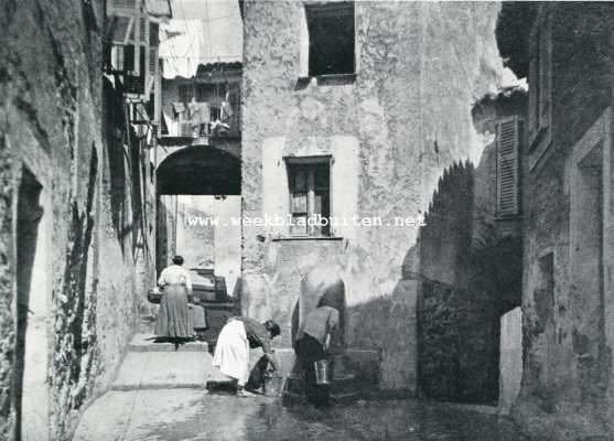 Frankrijk, 1928, Menton, Oude steden aan de Cte d'Azur. Vrouwen bij de onontbeerlijke fontein in het oude Menton