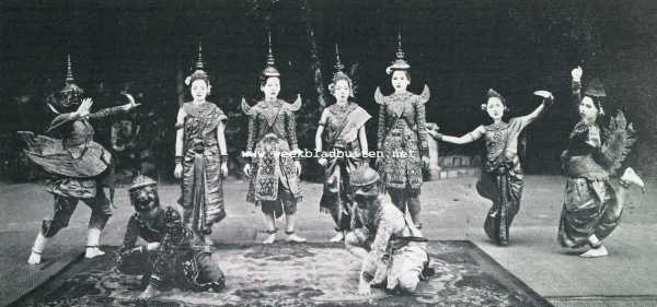 Cambodja, 1929, Onbekend, DANSERESSEN VAN SIAM EN CAMBODJA. DANSERS EN DANSERESSEN TE PNOM PENH