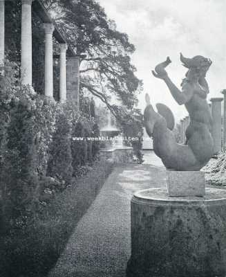 Zweden, 1929, Onbekend, ZWEEDSCHE TUINKUNST. TERRAS IN DEN TUIN VAN DEN BEELDHOUWER CARL MILLES OP ZIJN LANDGOED IN DE NABIJHEID VAN STOCKHOLM